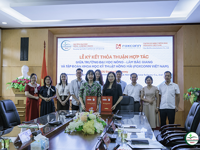 Mở rộng cánh cửa việc làm cho sinh viên: Hợp tác giữa Nhà trường và Tập đoàn KHKT Hồng Hải