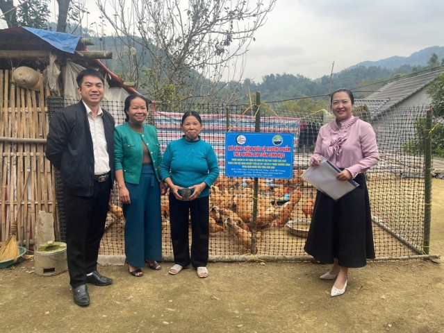 Kiểm tra hiện trường các mô hình chăn nuôi gà thương phẩm theo hướng an toàn sinh học tại tỉnh Bắc Ninh và tỉnh Lạng Sơn