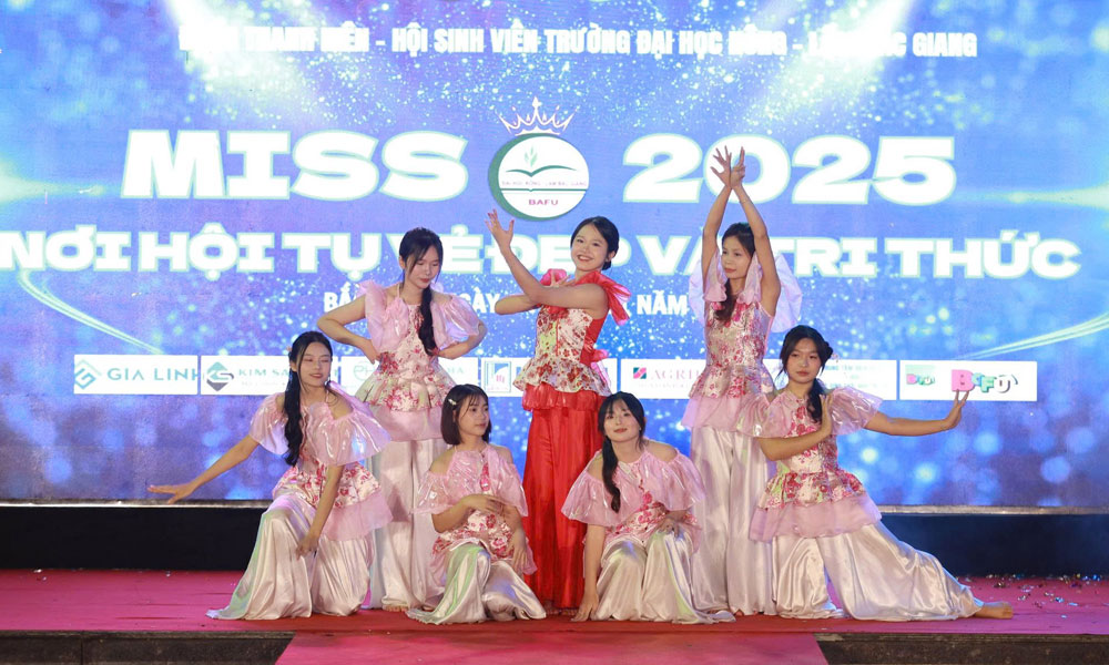 Trường Đại học Nông - Lâm Bắc Giang tổ chức Gala chào tân sinh viên và Chung kết Miss BAFU 2025
