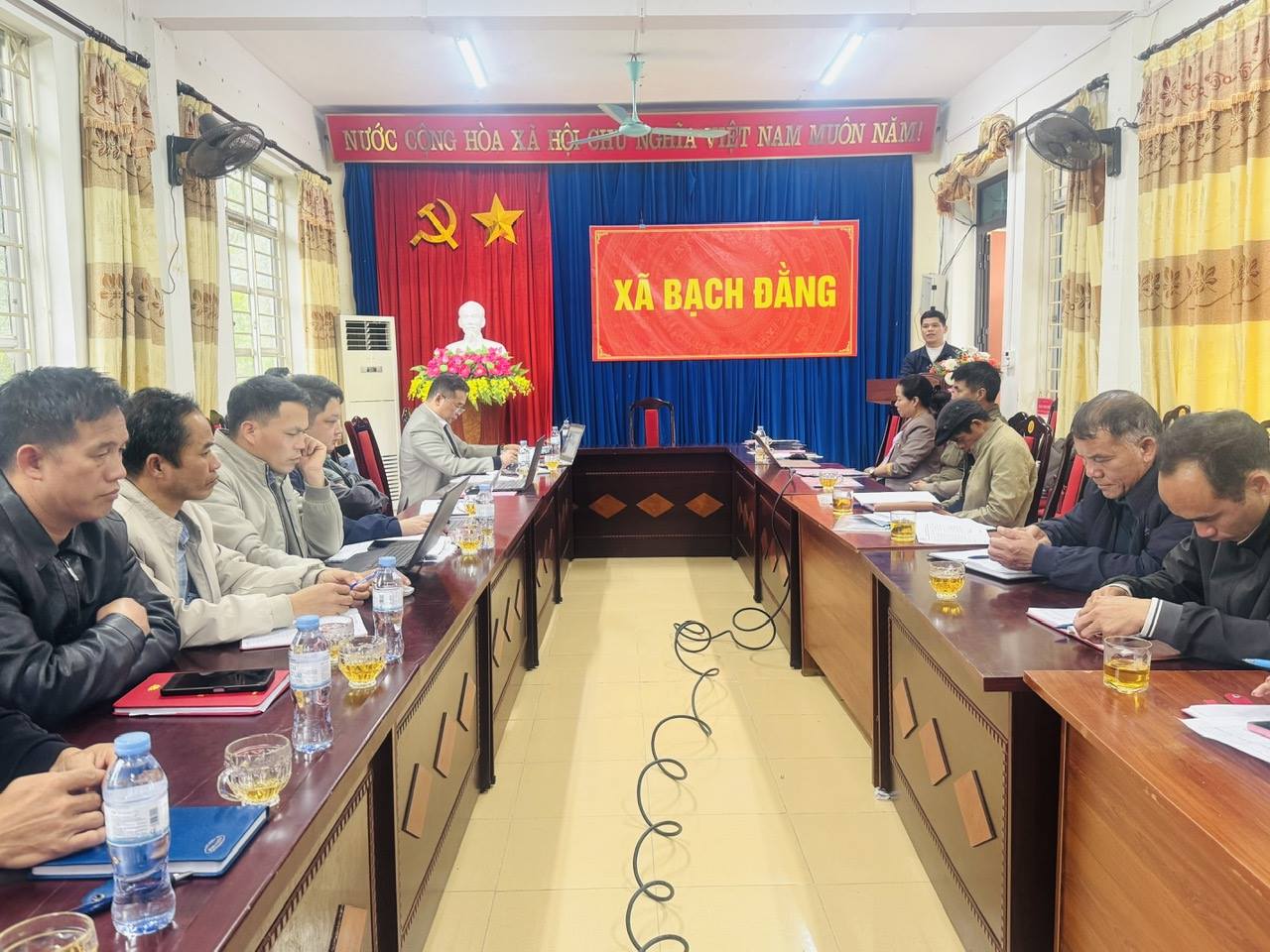 Sơ kết mô hình trồng thâm canh bằng các giống keo lai theo hướng quản lý rừng bền vững tại xã Bạch Đằng